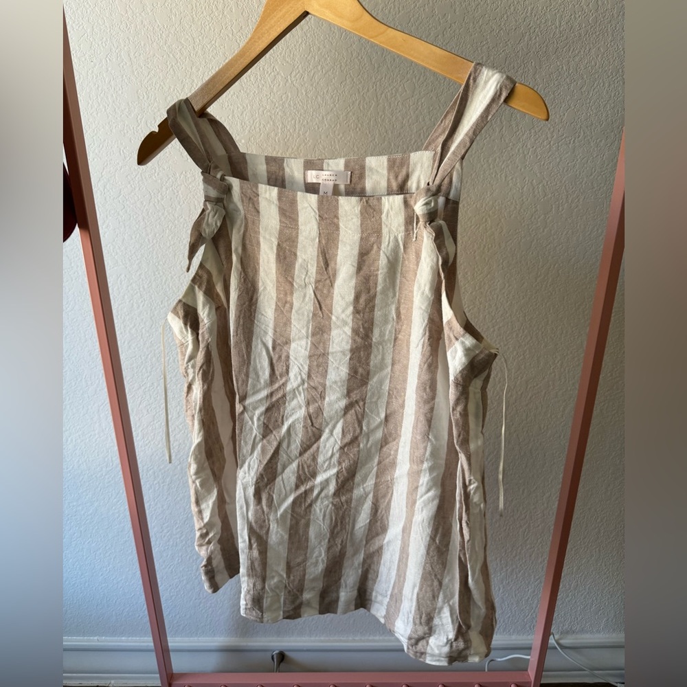 Lauren Conrad LC women’s top. Size M. Linen blend. Stripe. Tie straps.